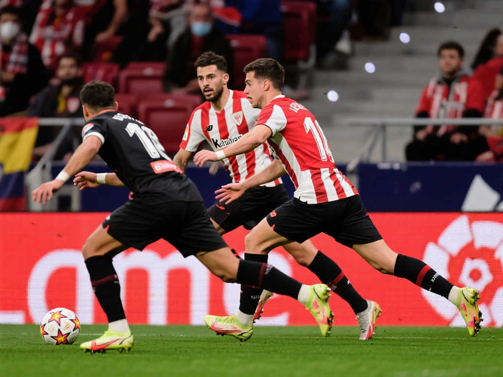 巴尔韦德：闯入欧联半决赛是重大突破，下一目标全力争取欧冠资格