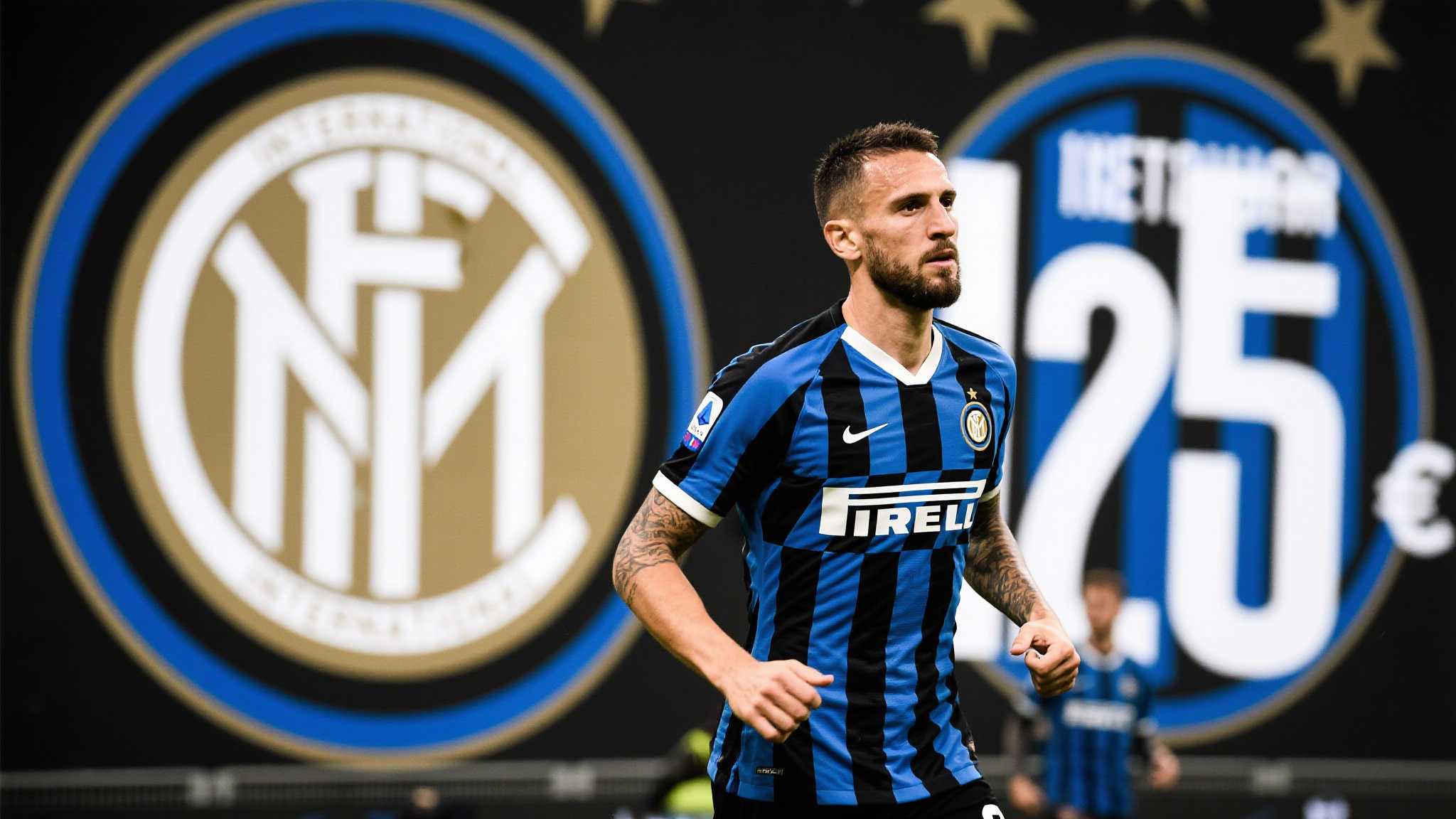 国米瘦身计划曝光:租售并举,瞄准曼联锋霸与皇马悍将 国米瘦身计划曝光:租售并举,瞄准曼联锋霸与皇马悍将